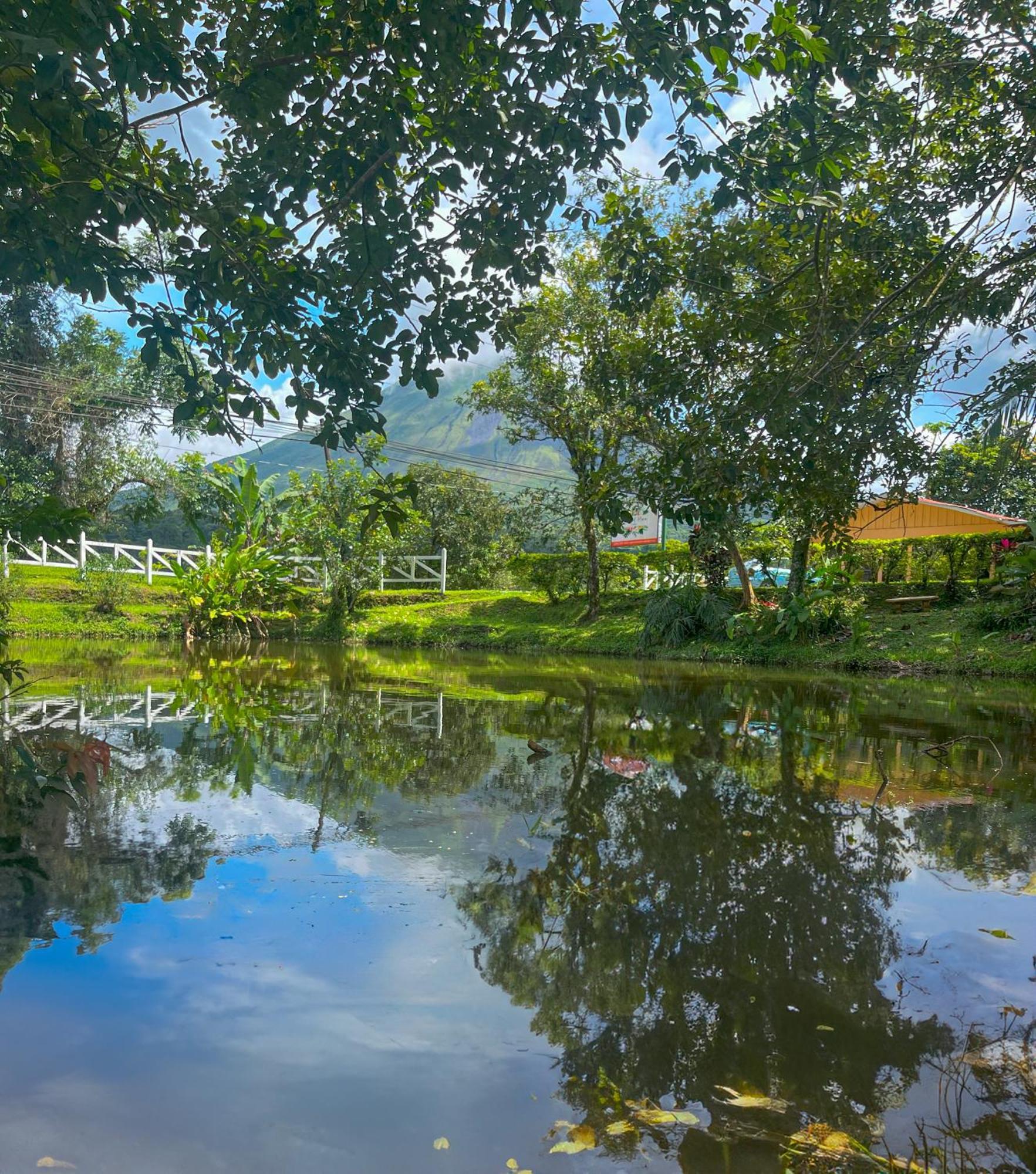 Arenal Roca Lodge & Bungalows La Fortuna Exteriér fotografie